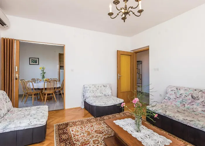 Cozy In Barbat With Kitchen Appartamento