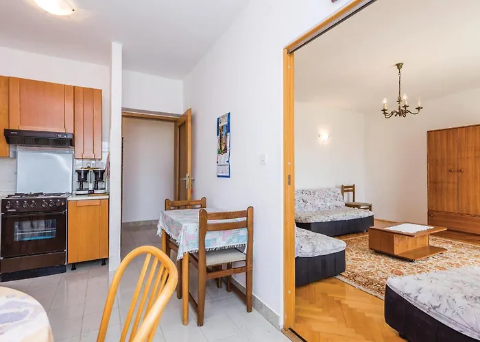 Cozy In Barbat With Kitchen Barbat na Rabu