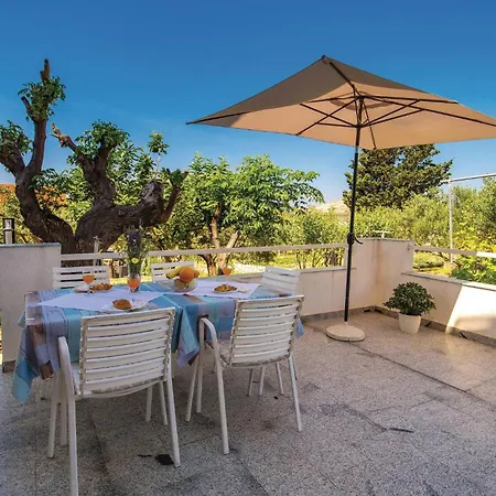 Appartamento Cozy In Barbat With Kitchen *